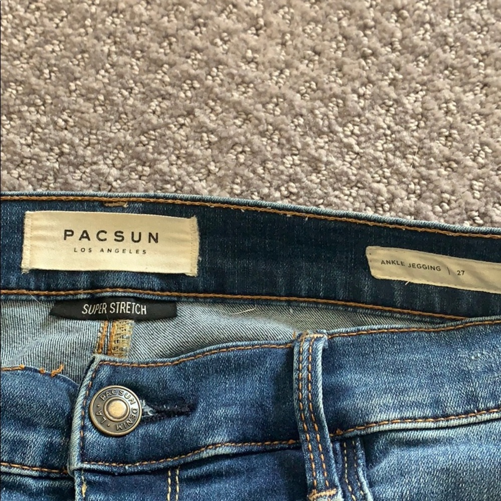 Jeans - Picture 2 of 2